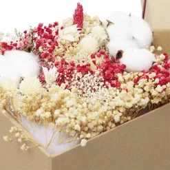 Fleur Séchées Dans Boîte Cadeau Carrée 8 Fleur Séchées Dans Boîte Cadeau Carrée -Vous ne pouvez pas battre les meubles. 598124 morePictures 02