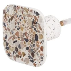 Patère Murale Carrée Motif Terrazzo Polyrésine 7x7cm 3 Patère Murale Carrée Motif Terrazzo Polyrésine 7x7cm -Vous ne pouvez pas battre les meubles. 604940