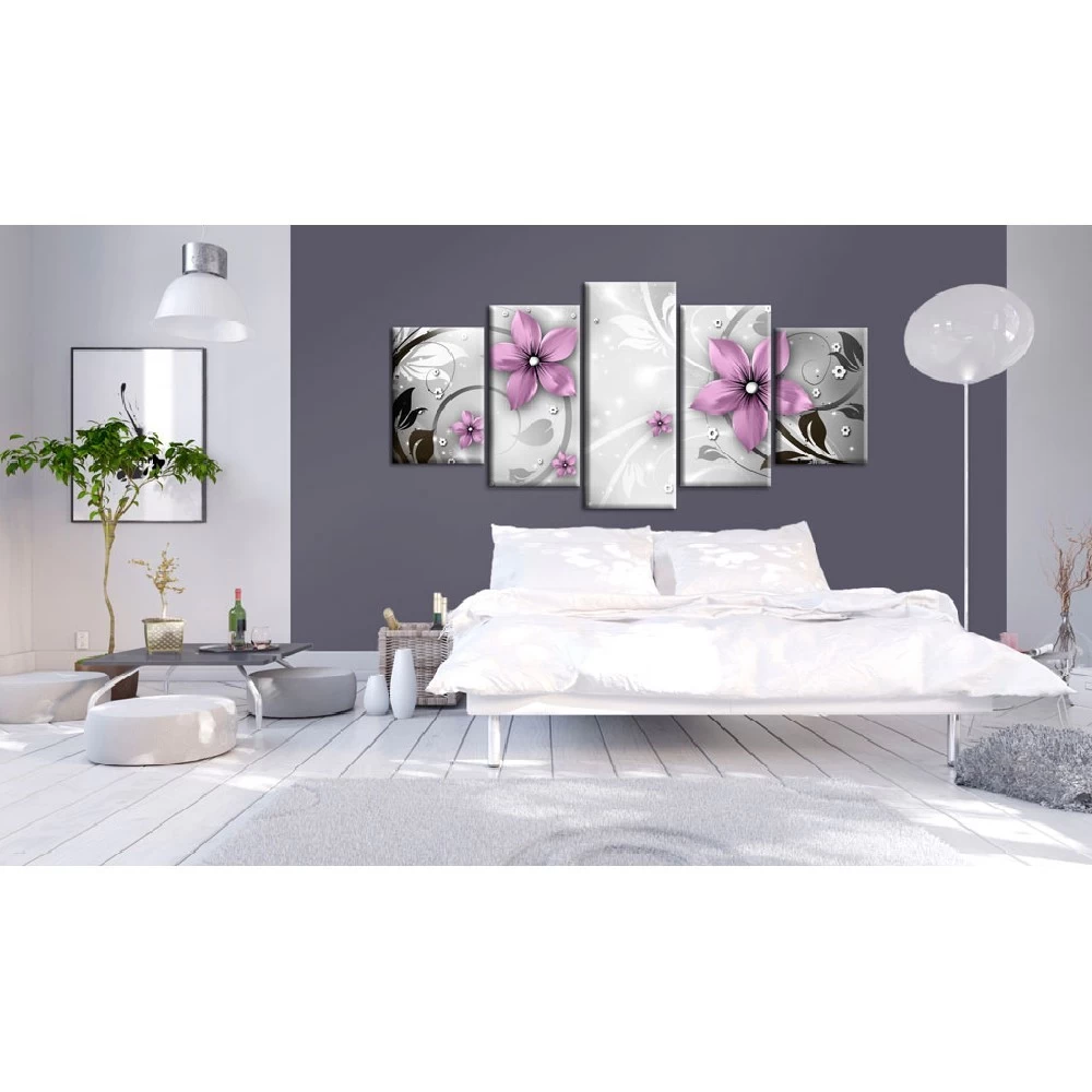 Tableau 5 Panneaux Fleurs Violettes Fond Blanc Et Gris 2 Tableau 5 Panneaux Fleurs Violettes Fond Blanc Et Gris – Image 2